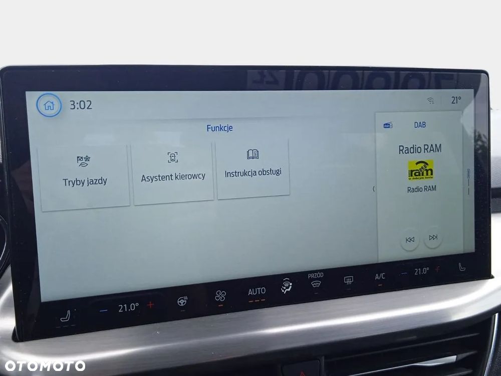 Ford Focus 1.0 EcoBoost Titanium X - 24