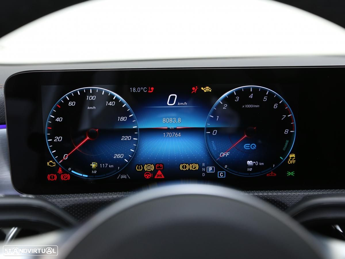 Mercedes-Benz A 250 Limousine e AMG Line - 21