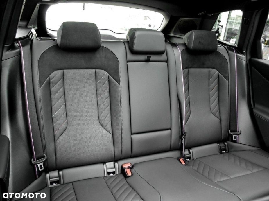 BMW X3 xDrive20 mHEV - 14