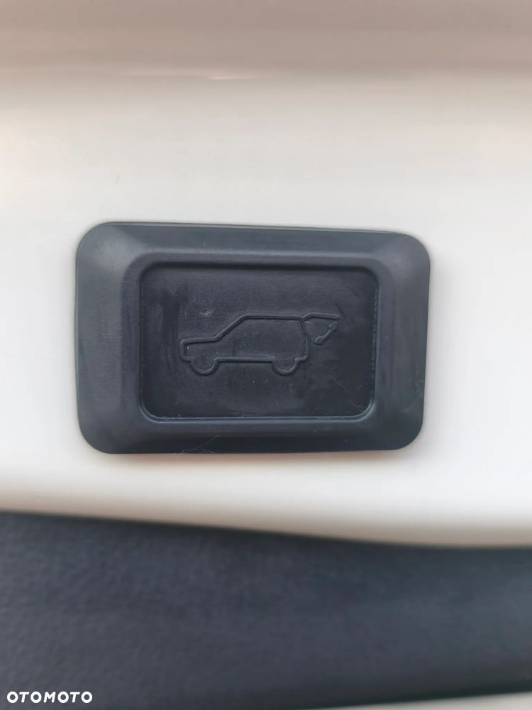 Toyota RAV4 2.0 Comfort 4x2 - 26