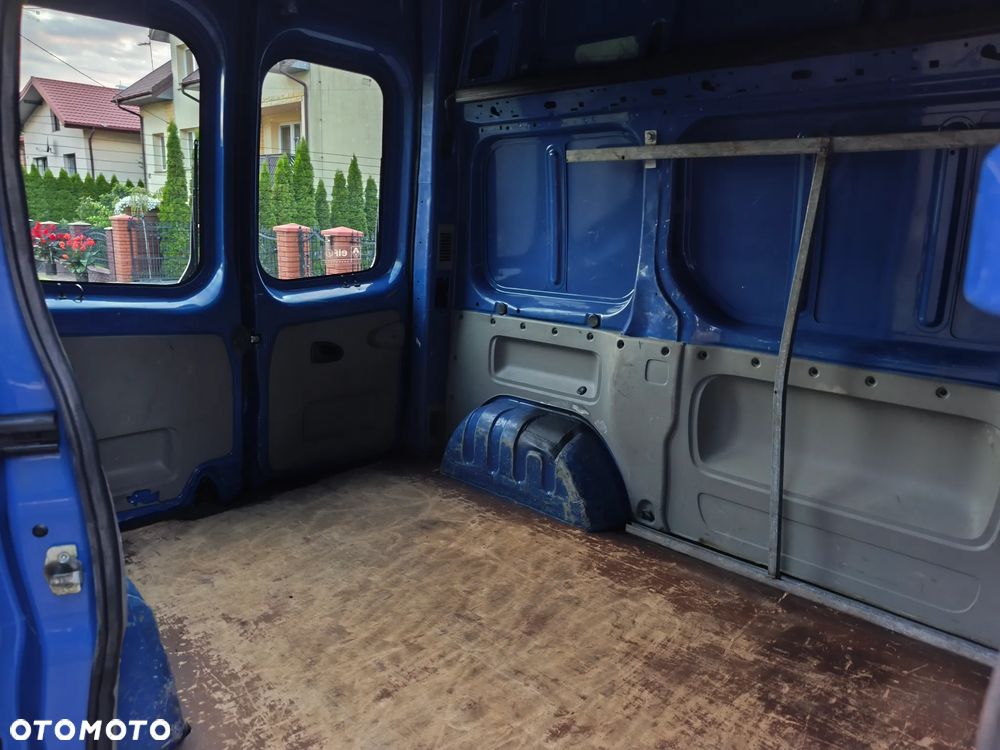 Renault trafic - 32