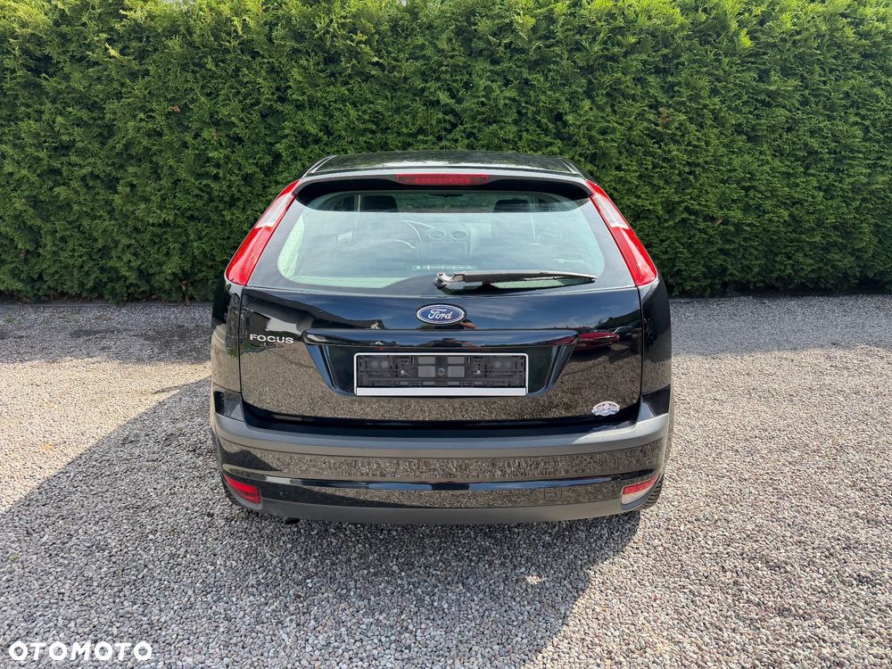 Ford Focus - 22