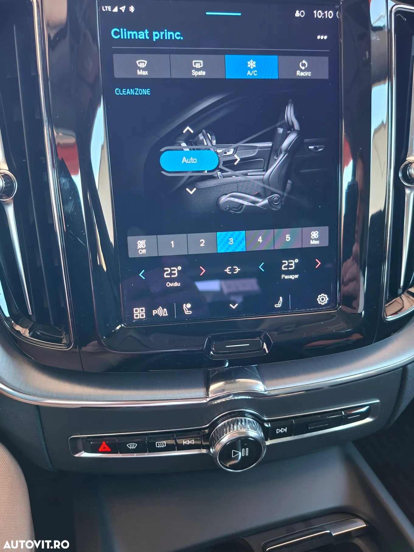 Volvo XC 60 B4 D AWD Core - 13