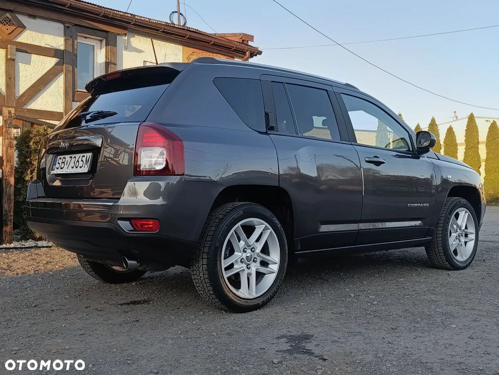 Jeep Compass 2.0 4x2 Limited - 32