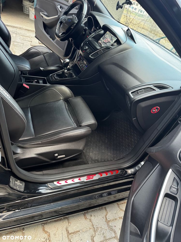 Ford Focus - 19