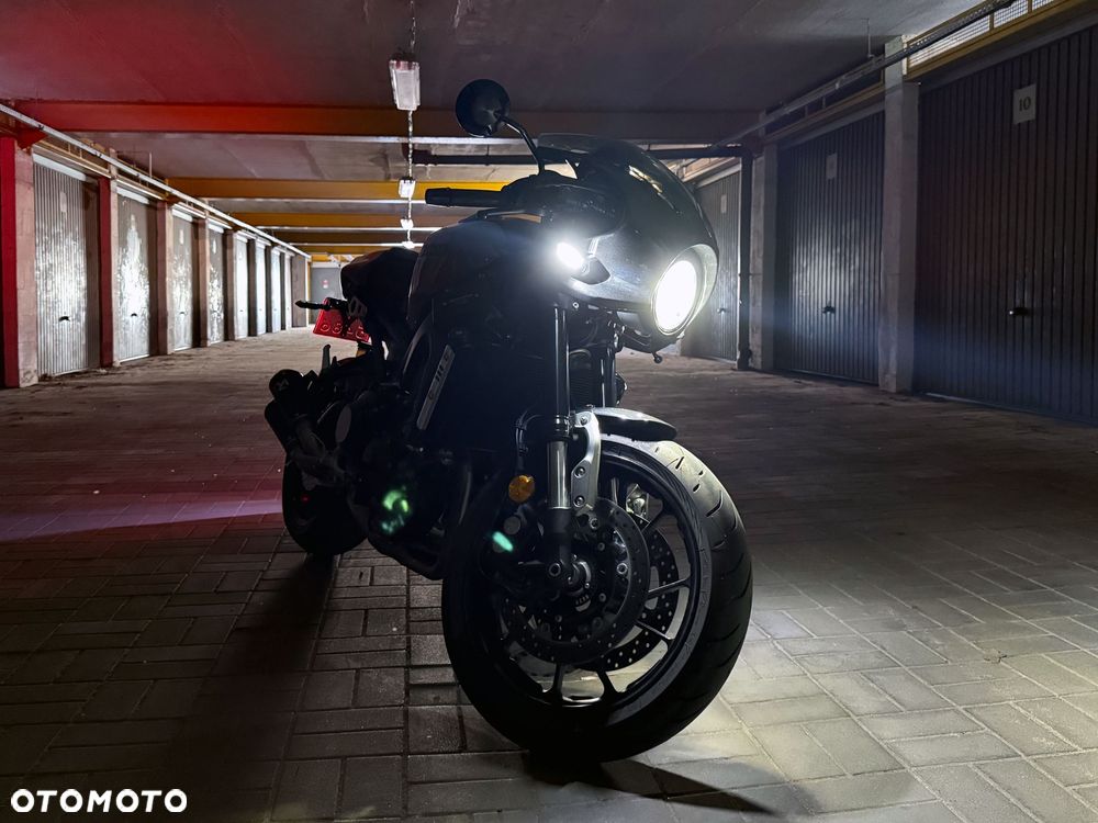 Yamaha XSR - 8