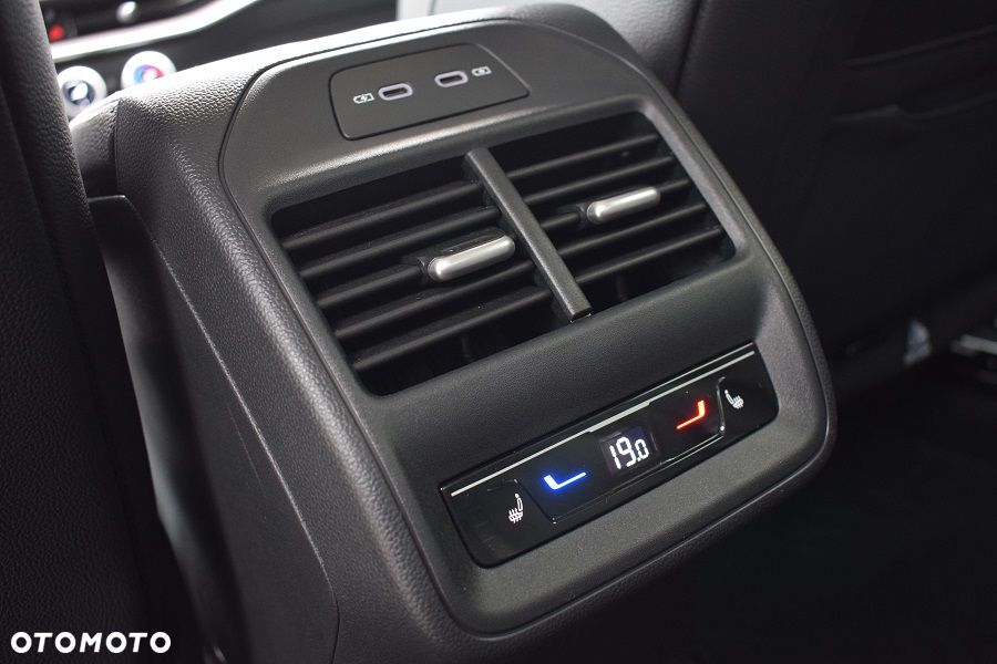 Skoda Superb 2.0 TDI SCR 4x4 L&K DSG - 25