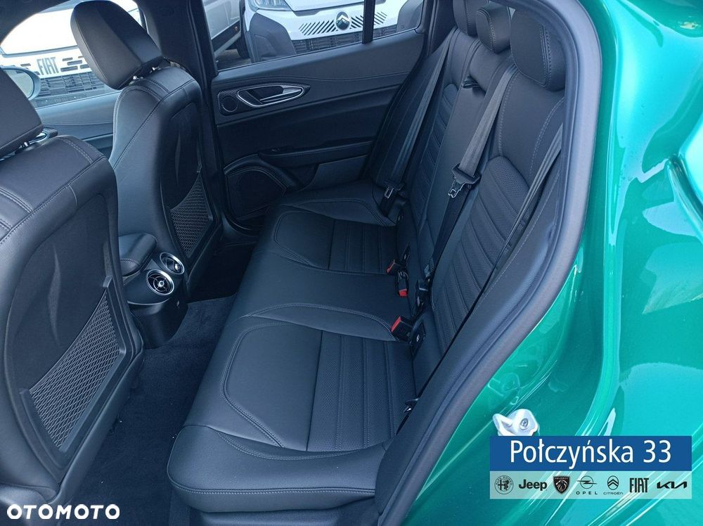 Alfa Romeo Giulia - 17