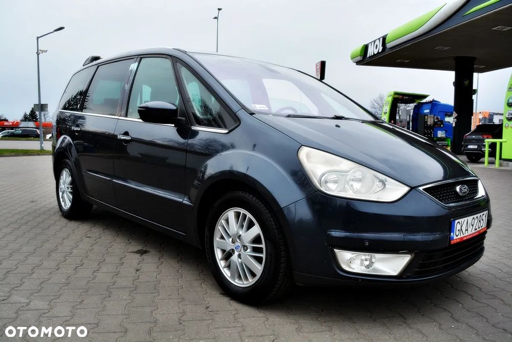 Ford Galaxy 2.0 Ghia - 2