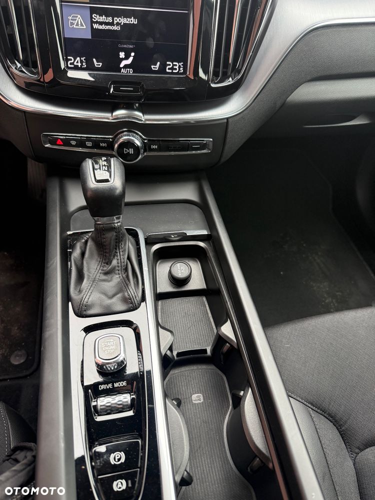 Volvo XC 60 - 25