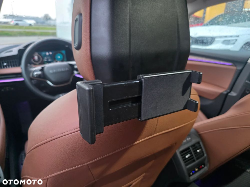 Skoda Superb 1.5 TSI mHEV L&K DSG - 11