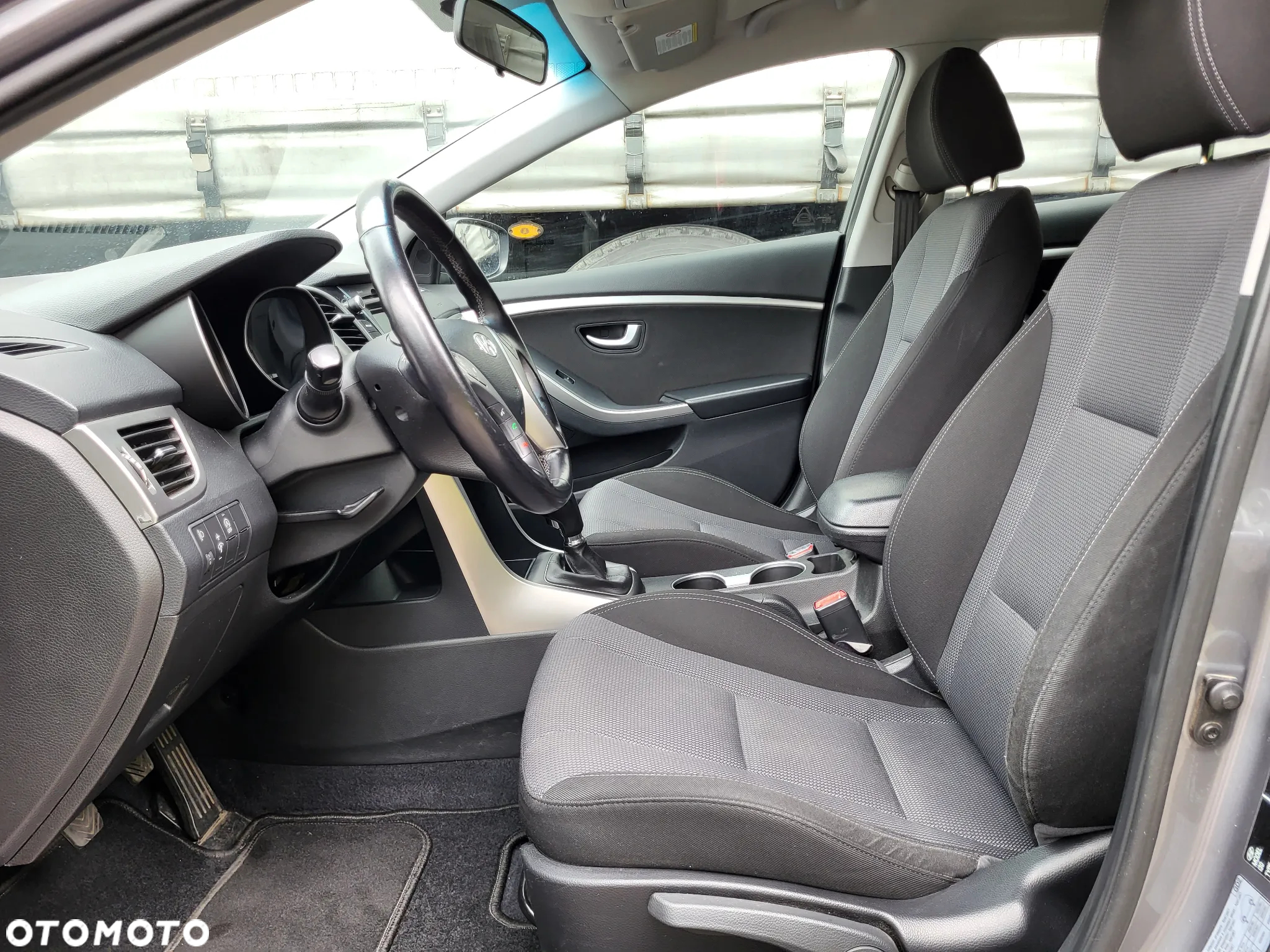 Hyundai i30 1.6 GDI BlueDrive Comfort - 17