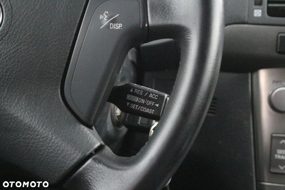 Toyota Avensis 2.0 D-4D Combi - 32