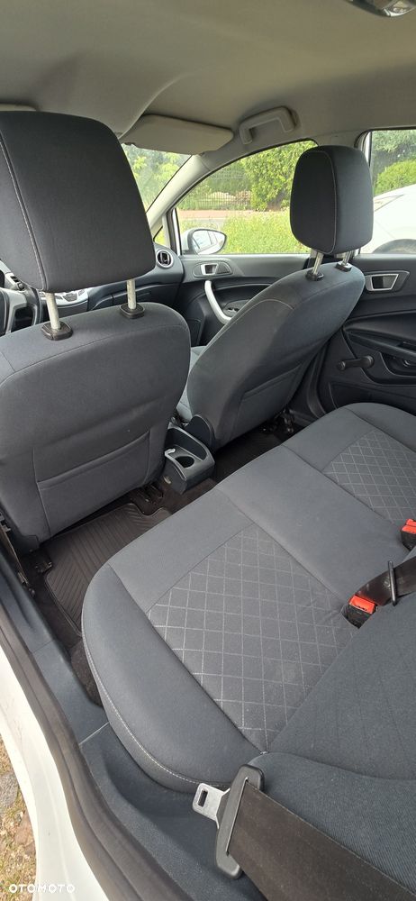 Ford Fiesta - 8