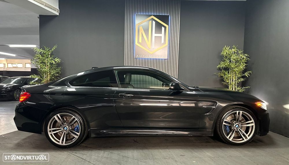 BMW M4 Auto - 6