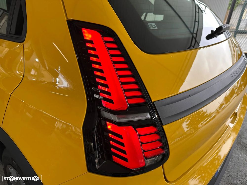 Renault 5 E-Tech 40 kWh Evolution Autonomia Urbana - 6