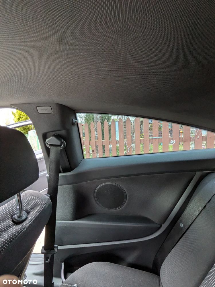 Opel Astra 2.0 T Sport - 11