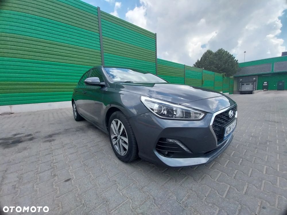 Hyundai i30 1.4 Classic + - 3