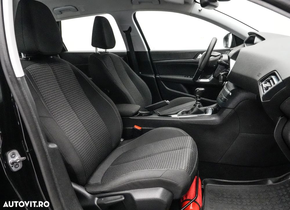 Peugeot 308 1.5L BlueHDI BVM6 Allure Pack - 14