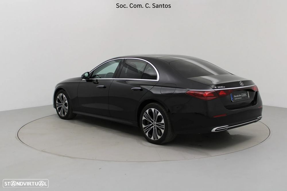 Mercedes-Benz E 300 e Avantgarde - 7