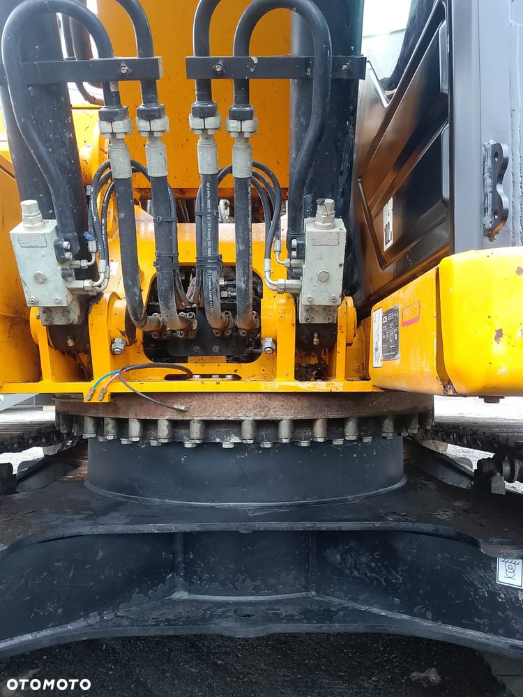 JCB 220XLC - 5