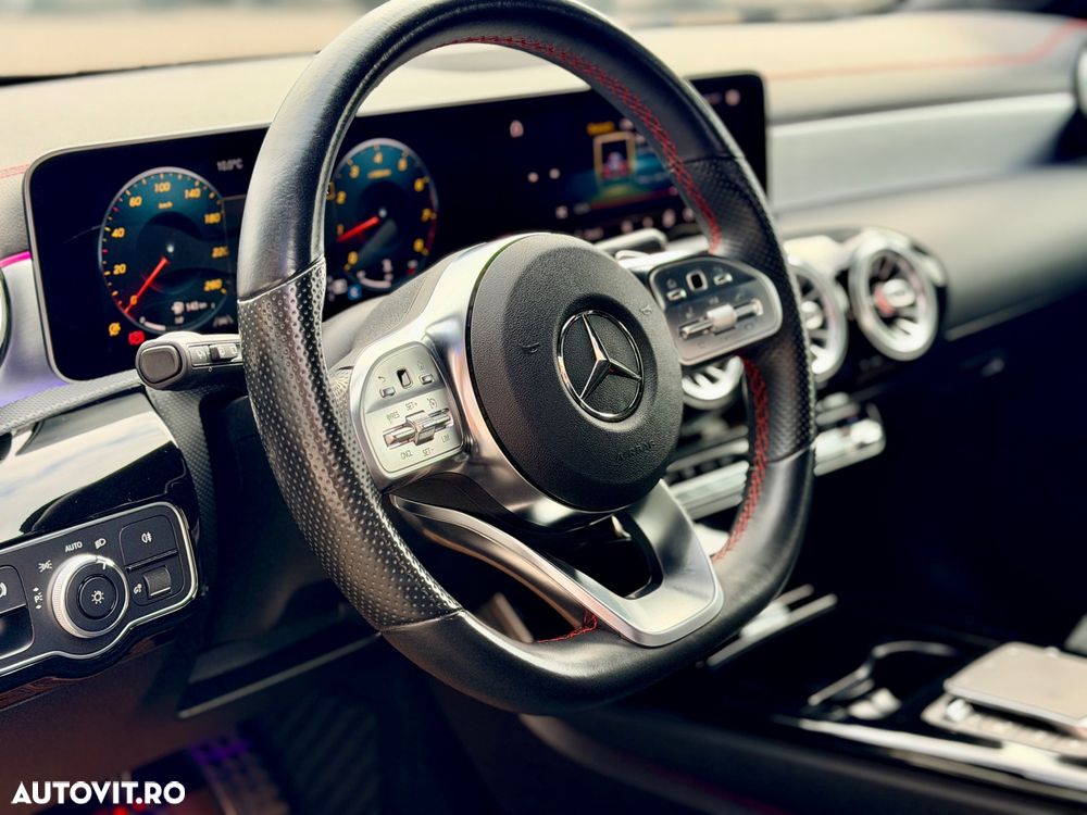 Mercedes-Benz CLA - 12