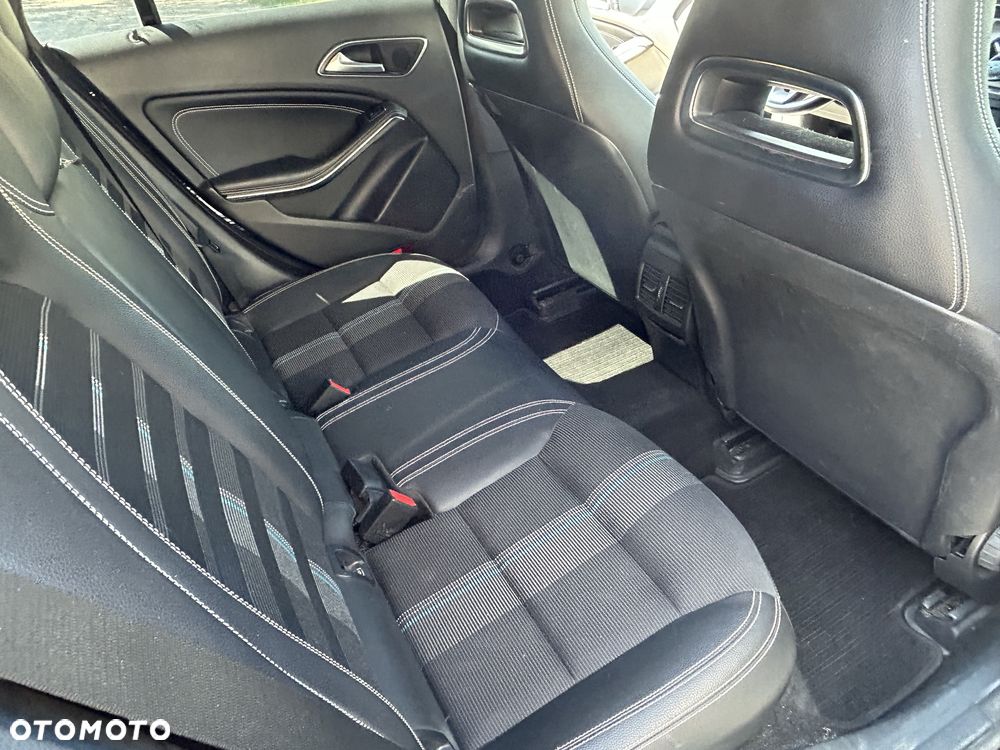 Mercedes-Benz CLA - 6