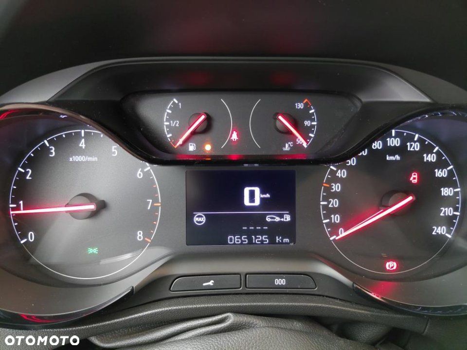 Opel Crossland X - 15