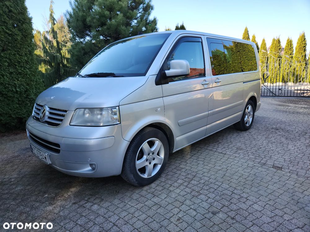 Volkswagen Multivan - 1