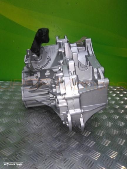 Caixa de velocidades Chevrolet Captiva 2.0 D 2007 4X2 Ref: BW43 - 2