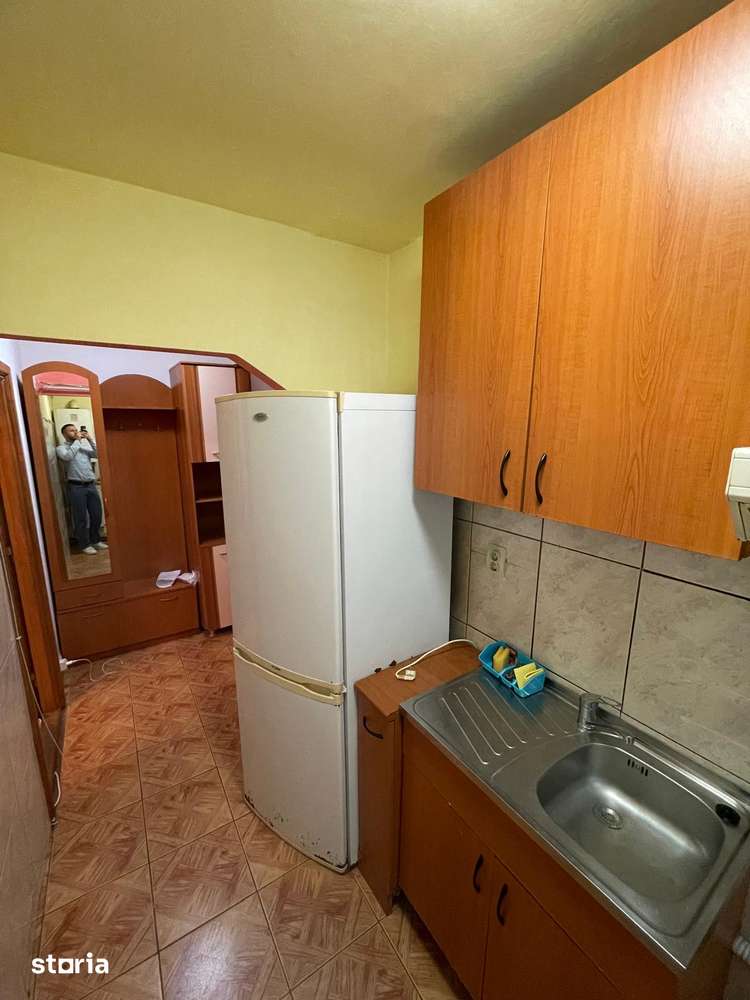 Apartament cu 2 camere în centrul orașului Curtea de Argeș — fotografia 2