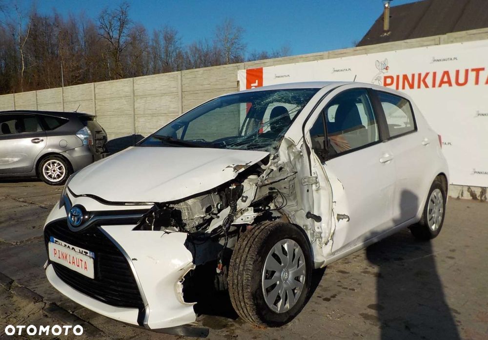 Toyota Yaris - 10
