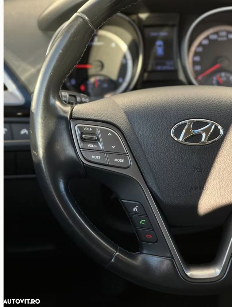 Hyundai Santa Fe - 12