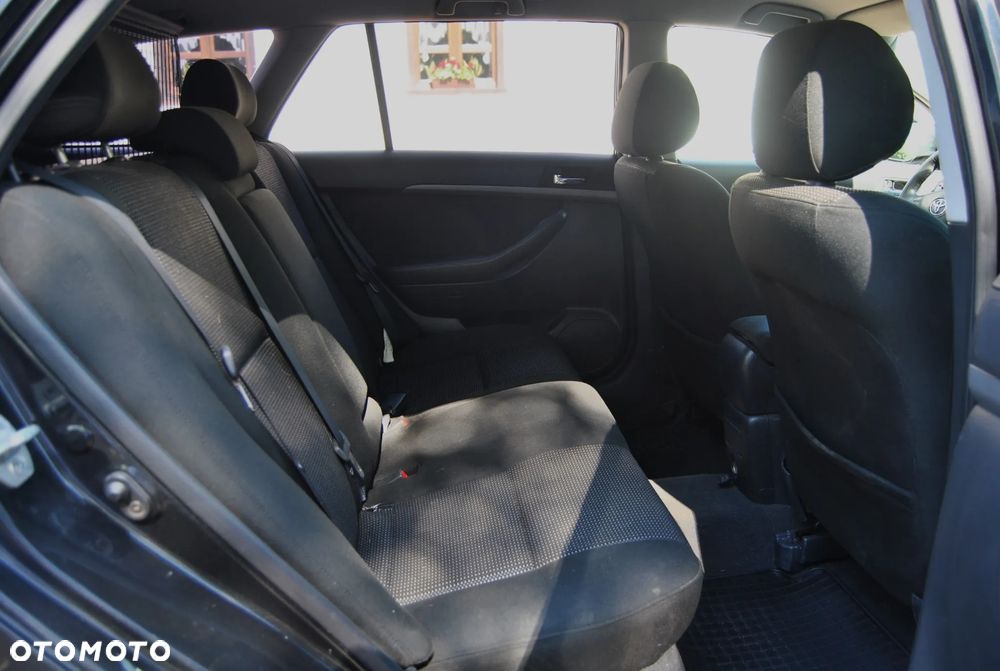 Toyota Avensis 1.8 VVT-i Automatik Sol - 8