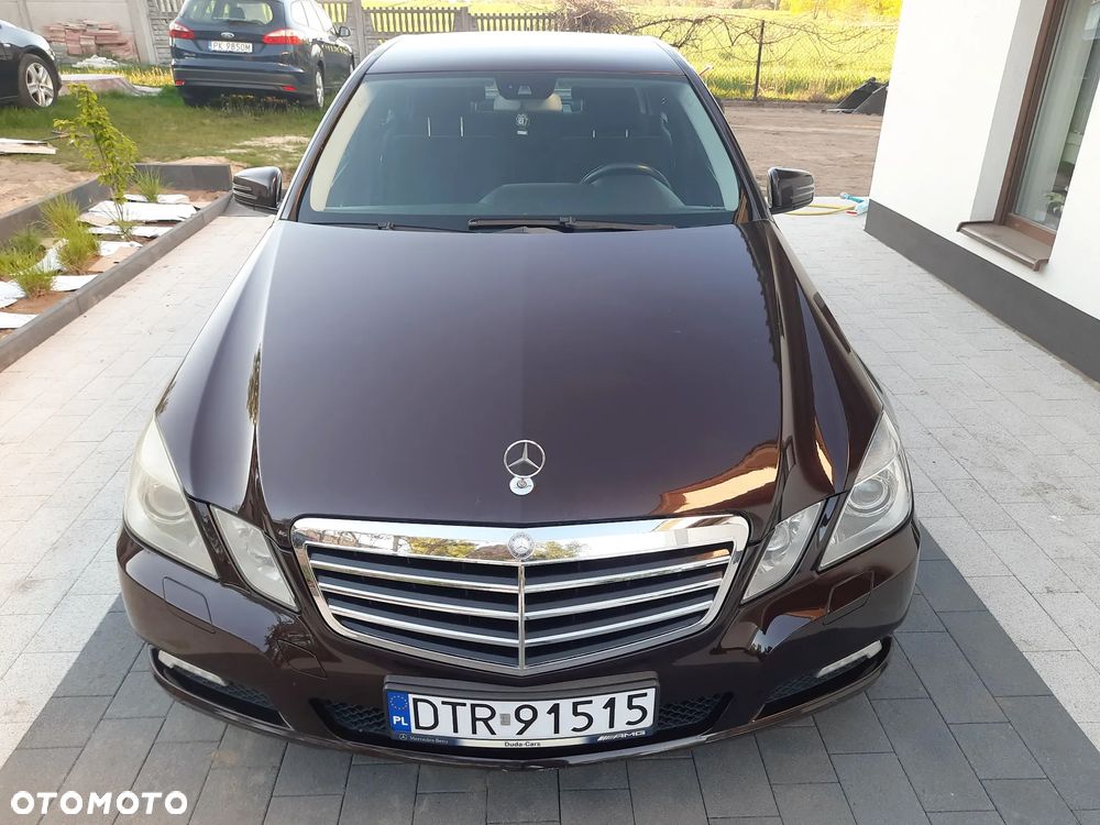 Mercedes-Benz Klasa E 250 CDI 4-Matic BlueEff - 3