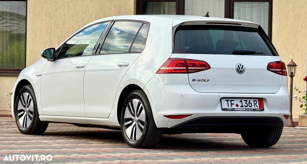 Volkswagen e-Golf - 4