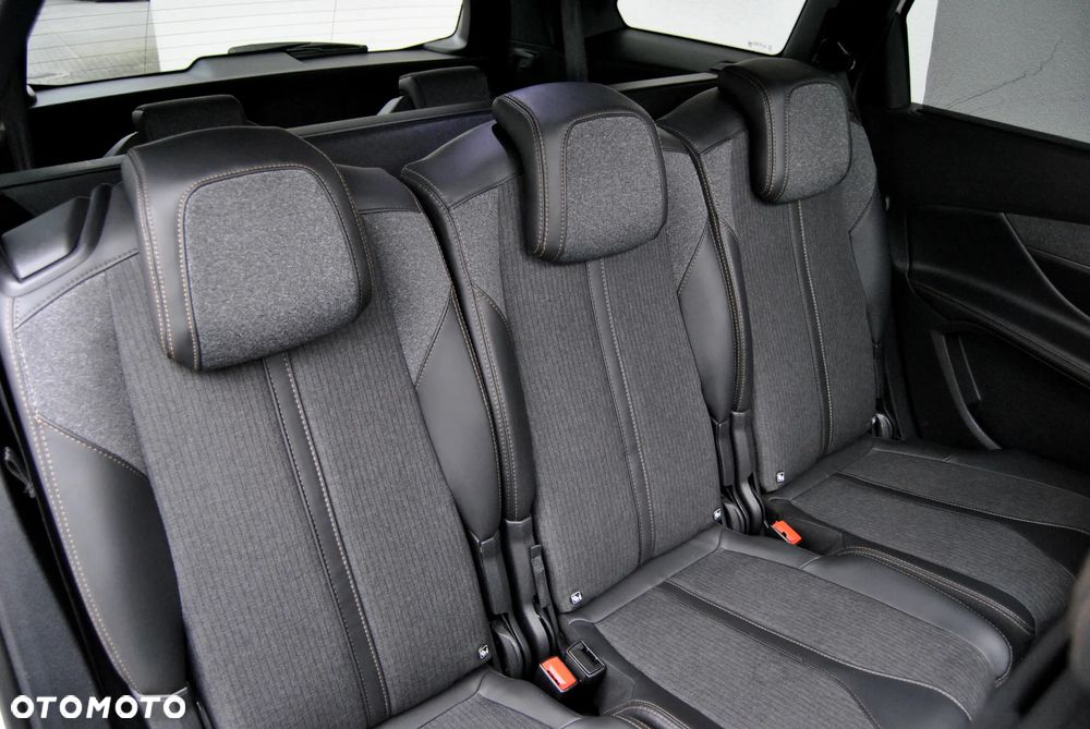 Peugeot 5008 2.0 BlueHDi Allure 7os - 24