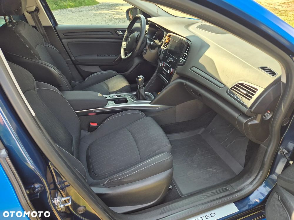 Renault Megane 1.3 TCe FAP Limited - 10