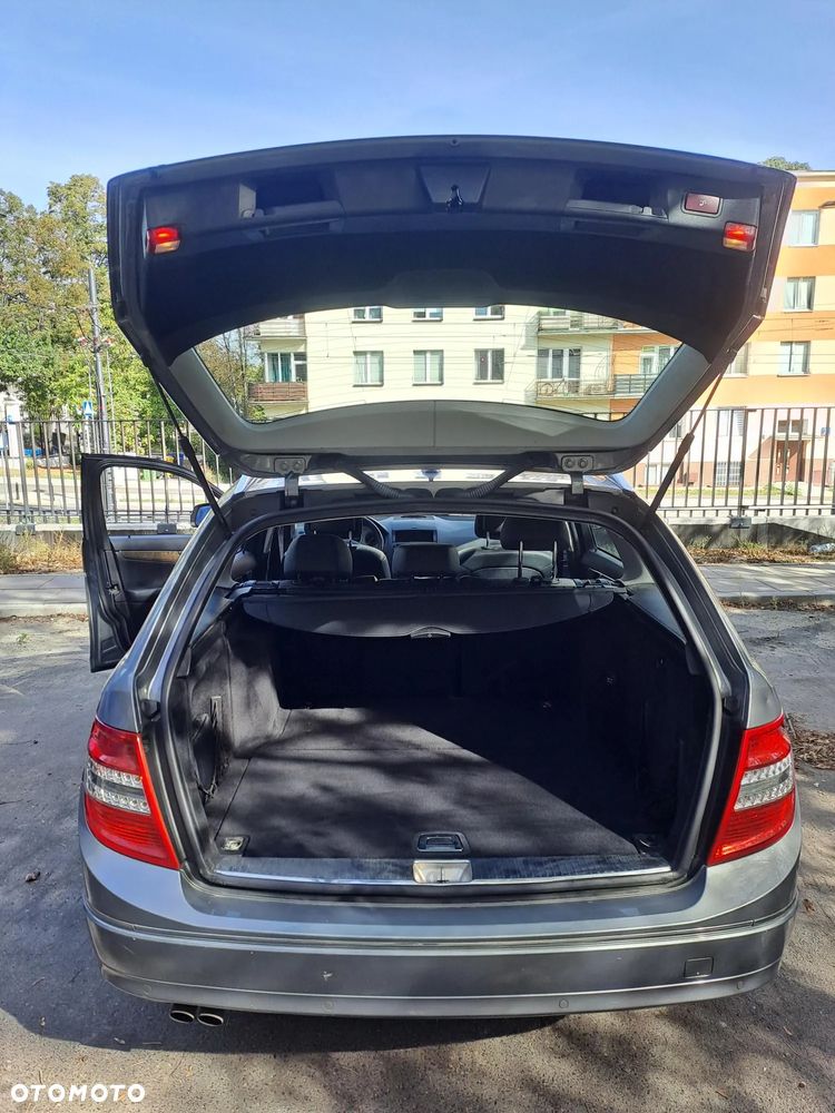 Mercedes-Benz Klasa C 180 Kompressor Avantgarde - 13
