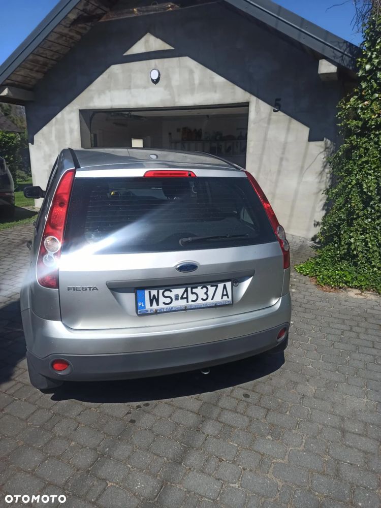 Ford Fiesta - 4