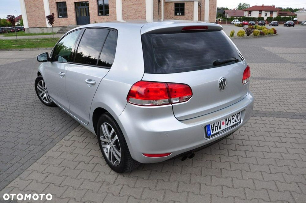 Volkswagen Golf - 23