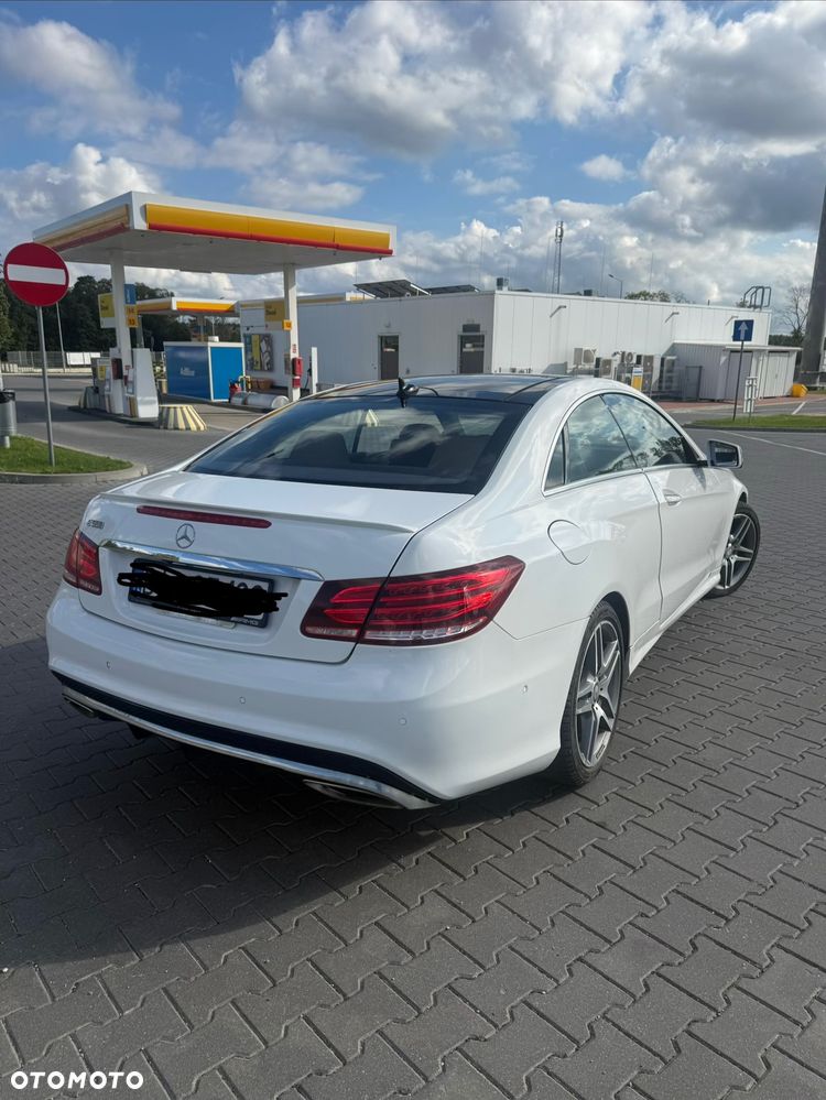 Mercedes-Benz Klasa E - 9