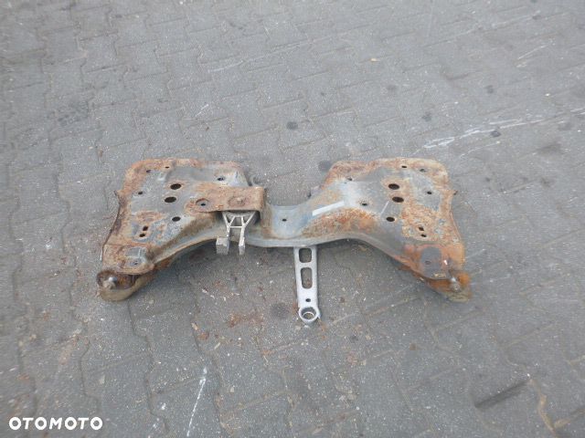 SANKI PRZÓD PRZEDNIE OPEL CORSA D - 10