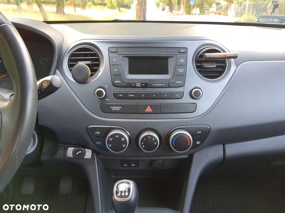 Hyundai i10 1.0 GO - 14