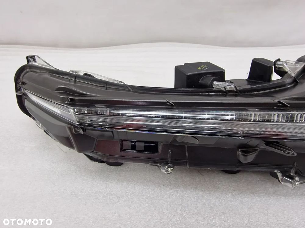 LEXUS NX 14- LED DRL LAMPA PRAWA PRZEDNIA PRZÓD , NR KOITO 78-11 , NR AUKCJI LL36 - 3