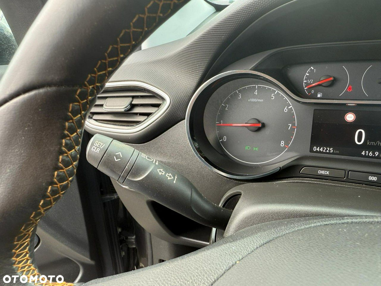 Opel Crossland X - 18
