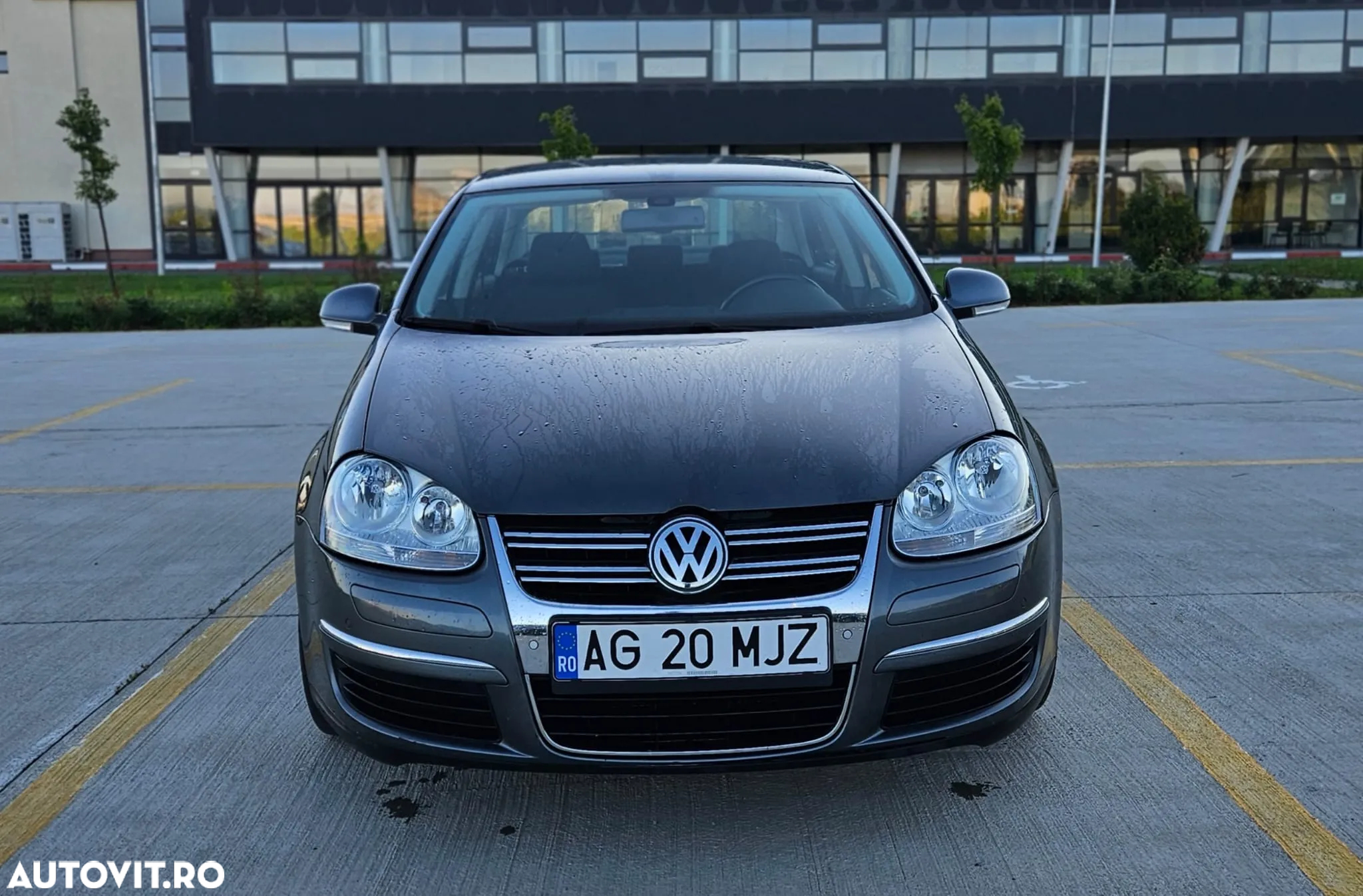Volkswagen Jetta 1.6 TDI Blue Motion Technology Comfortline - 8