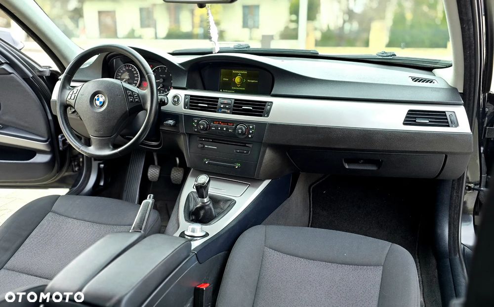 BMW Seria 3 - 23