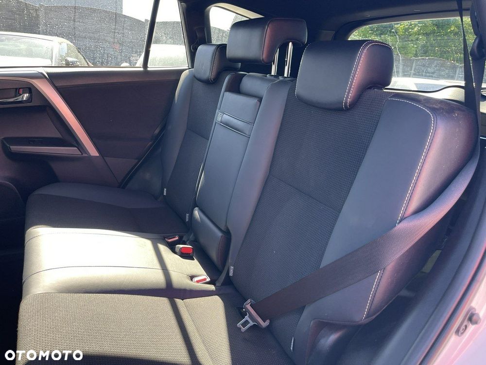 Toyota RAV4 Hybrid Style 4x2 - 15