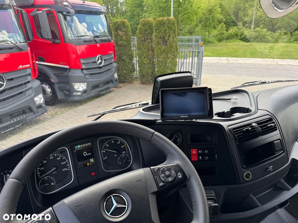 Mercedes-Benz ATEGO - 28